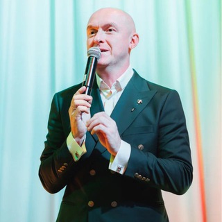 Константин Плотников ведущий, фудблоггер