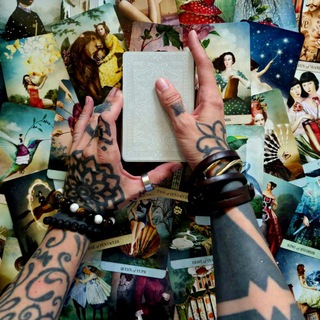 Tily Tarot