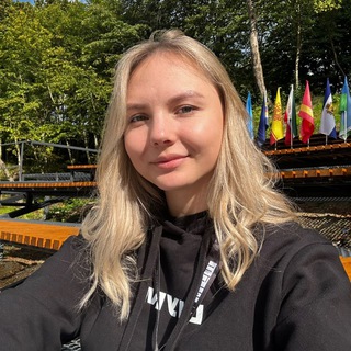 Это сделала Настя Отинова