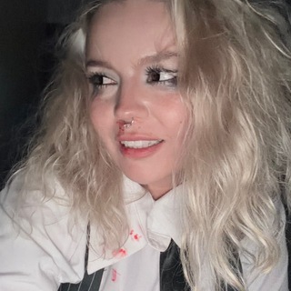 Анна Мяу