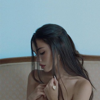 Madison Beer | locket