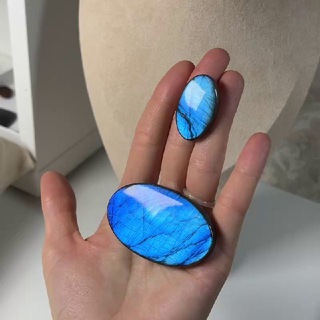 КАБОШОНЫ лабрадоры лунные камни