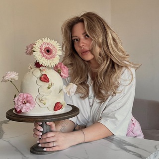 Cakes by Julia 🤍
