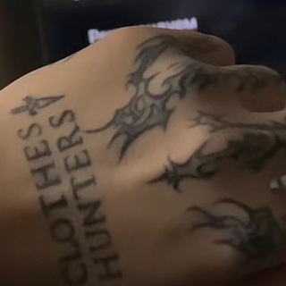 Clothes Hunters