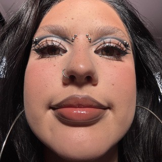 EVAAAA.MAKEUP