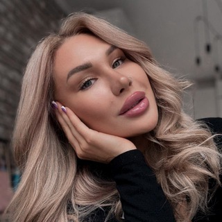 JULIA VARM