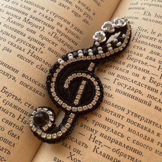 Kasper_broshka