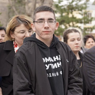 Кирилл в движении)