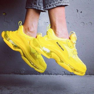 Navoy brend krasofkalar👟👟👟👟