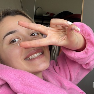 LIANA продает