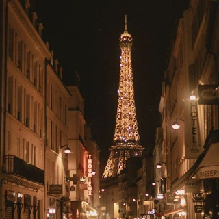 📍Paris Chat