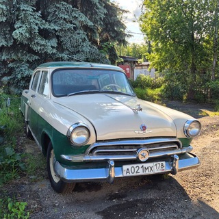 parked_in_moscow
