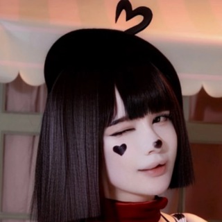 Royal Cosplay