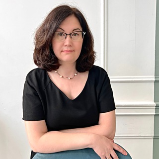 Елена Сережникова