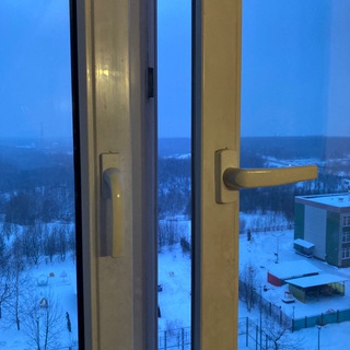Откройте окна
