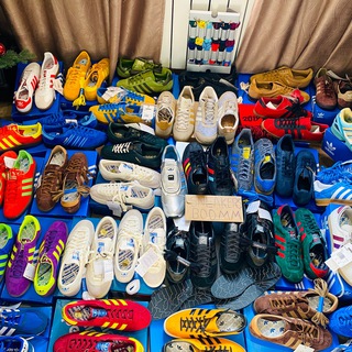 SNEAKERSBOOMM