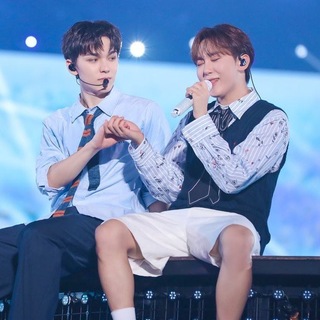 Seventeen sticker
