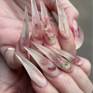 YNN.SUN.NAIL-IDEA